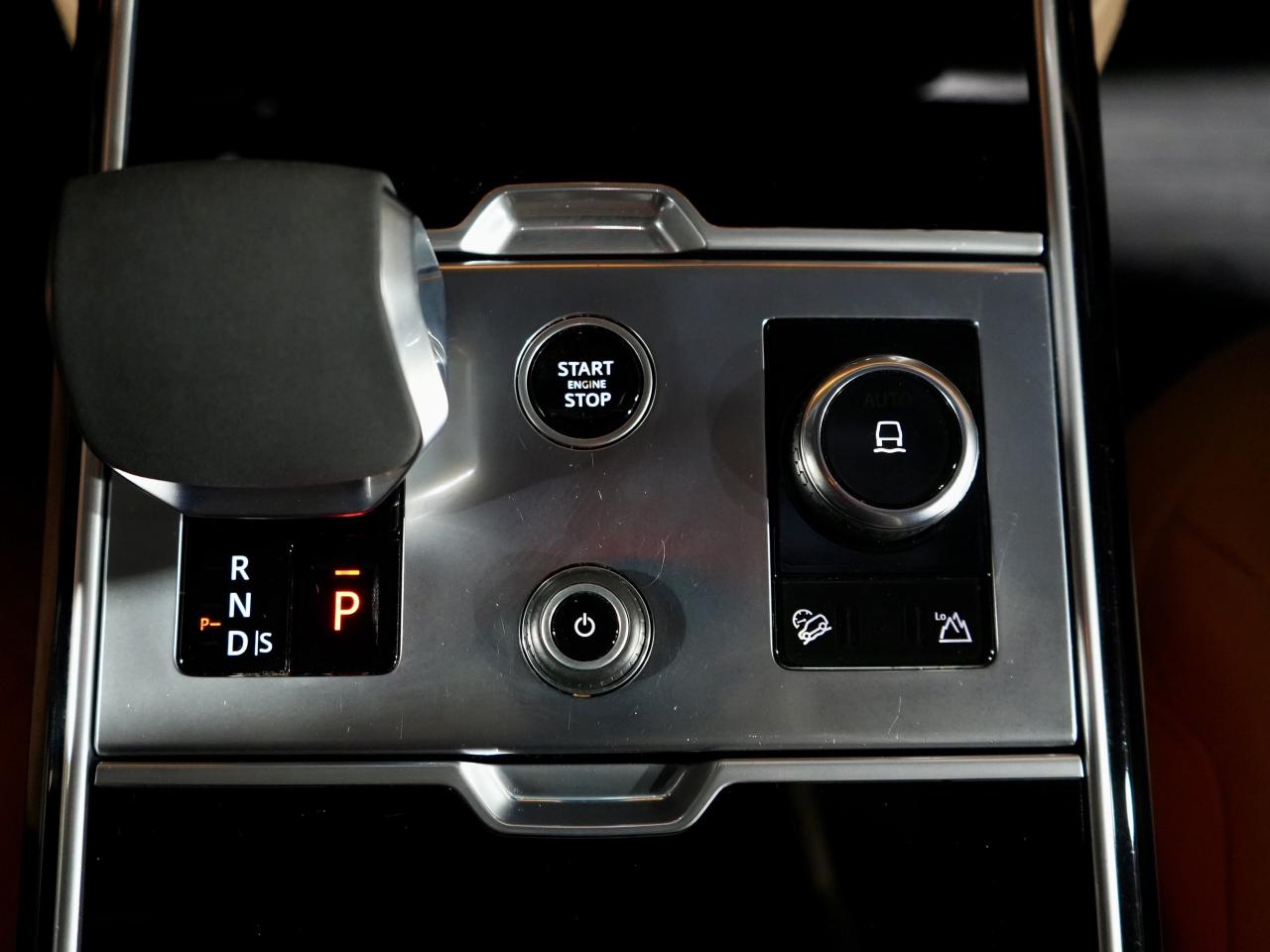 2023 Land Rover Range Rover Autobiography/ANTI THEFT/HUD/PANO/23 IN RIM/7PASS Photo