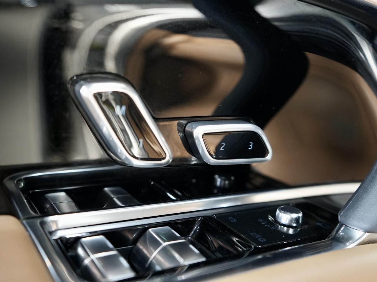 2023 Land Rover Range Rover Autobiography/ANTI THEFT/HUD/PANO/23 IN RIM/7PASS Photo