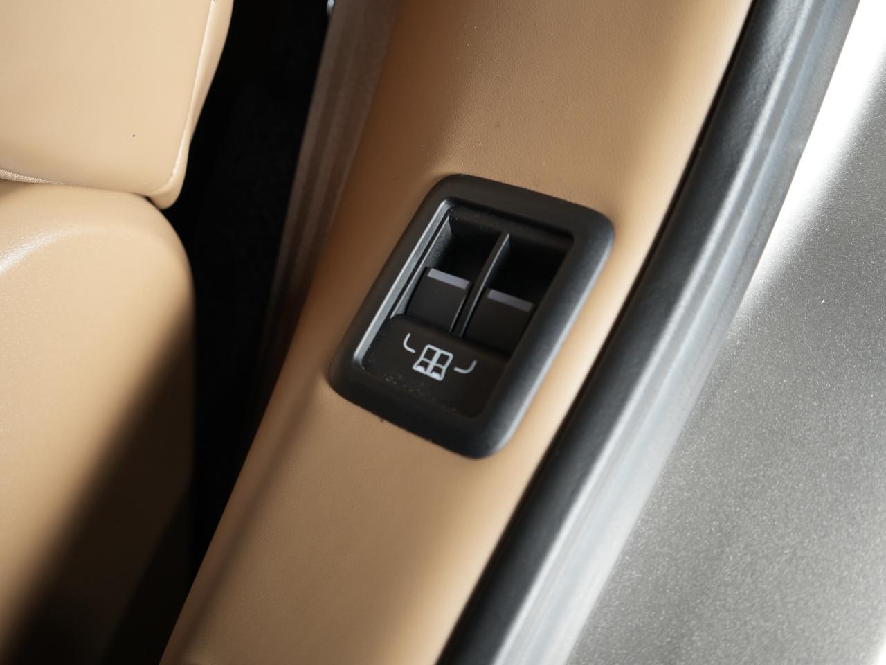 2023 Land Rover Range Rover Autobiography/ANTI THEFT/HUD/PANO/23 IN RIM/7PASS Photo