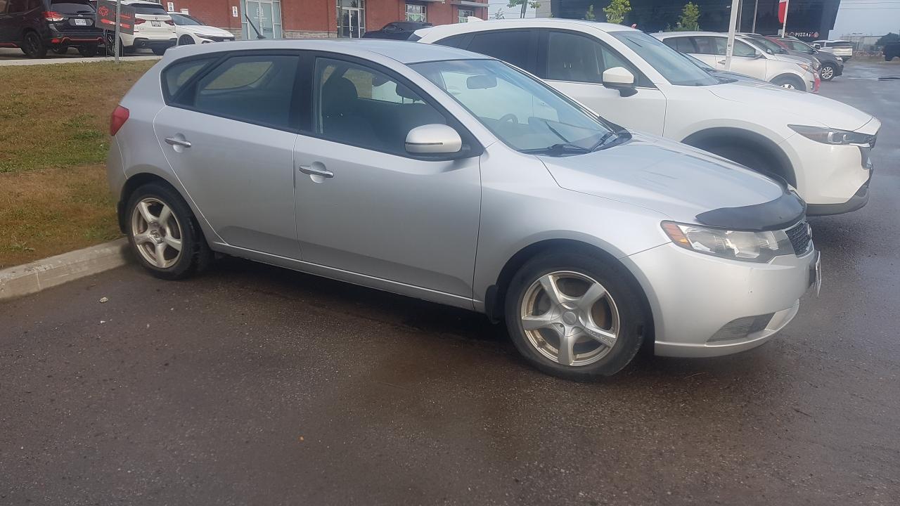 Used 2011 Kia Forte5 EX for sale in Oshawa, ON