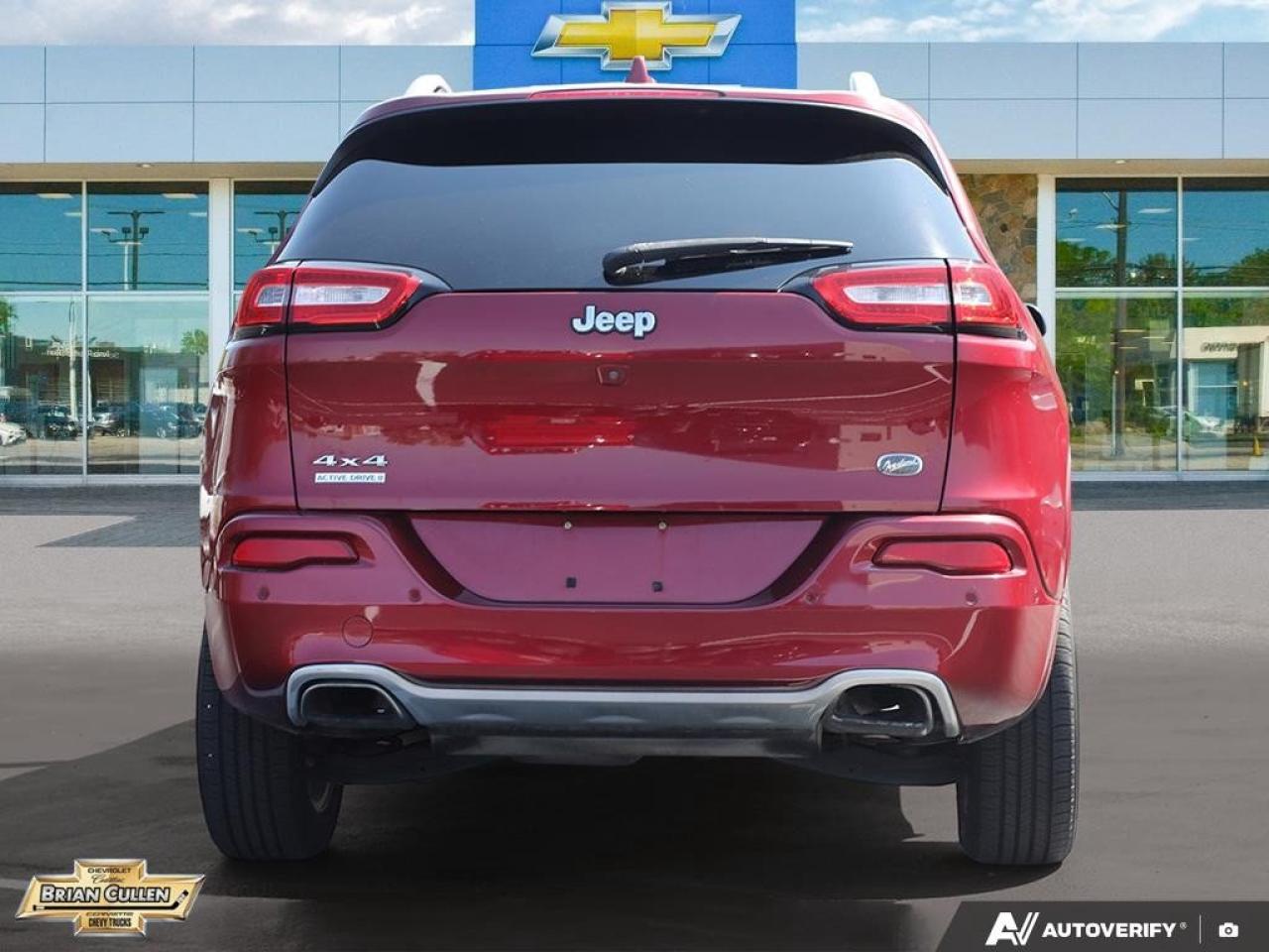 2017 Jeep Cherokee Overland 4WD 4dr Overland Photo