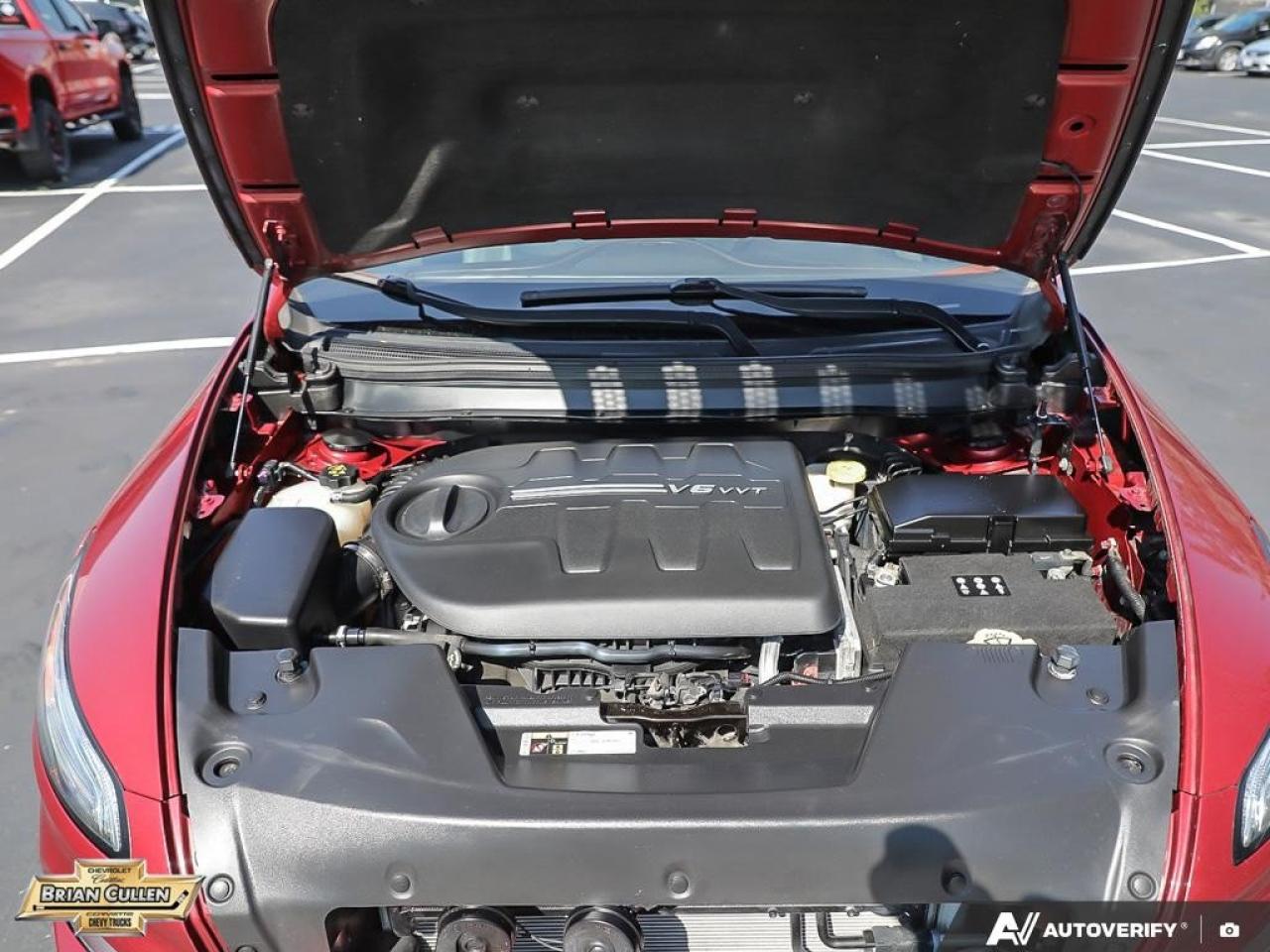 2017 Jeep Cherokee Overland 4WD 4dr Overland Photo