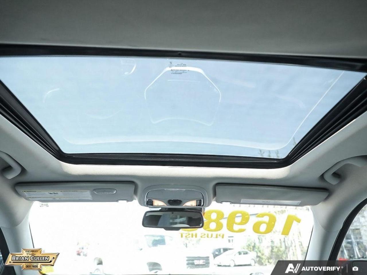 2017 Jeep Cherokee Overland 4WD 4dr Overland Photo