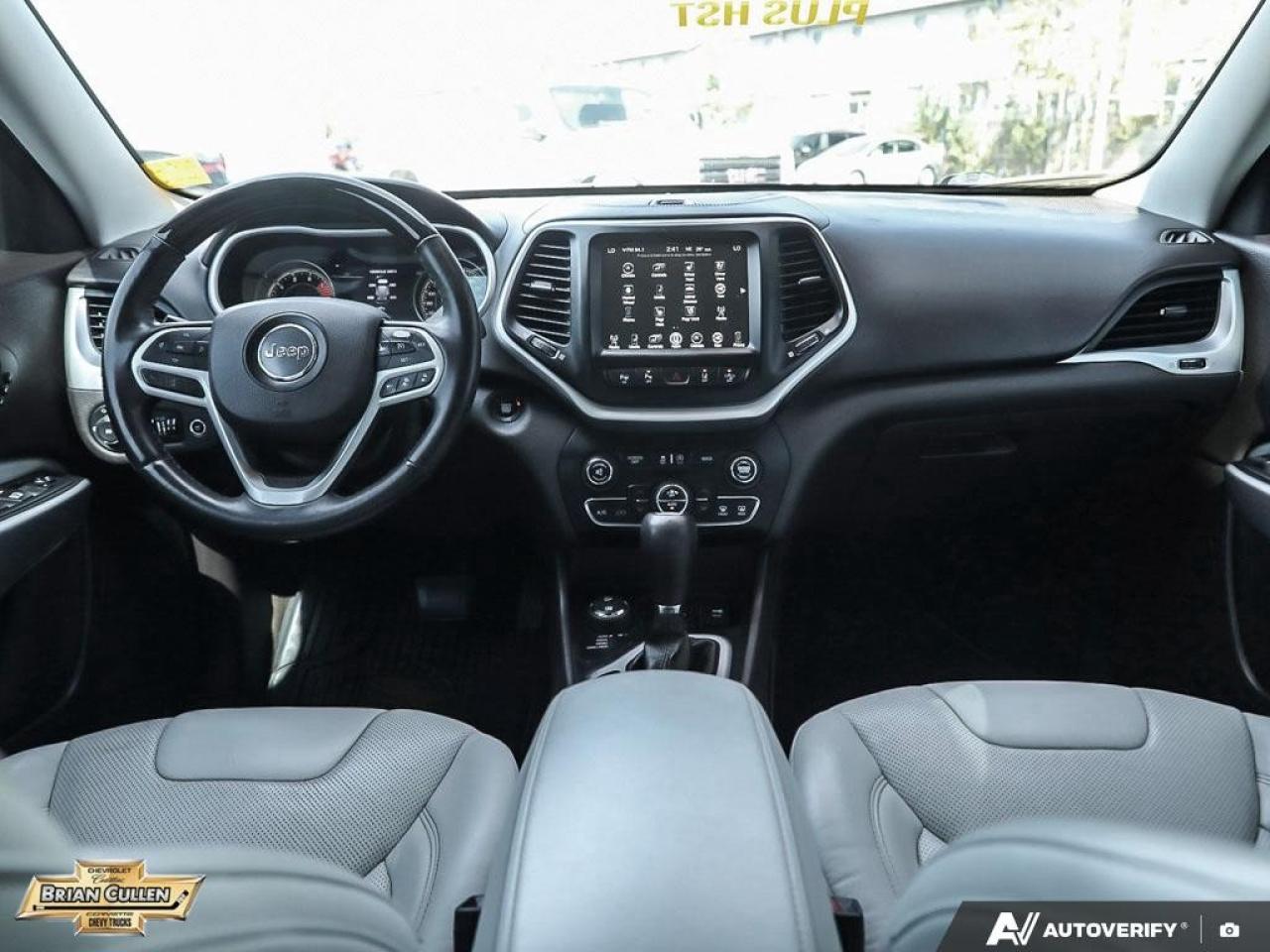 2017 Jeep Cherokee Overland 4WD 4dr Overland Photo