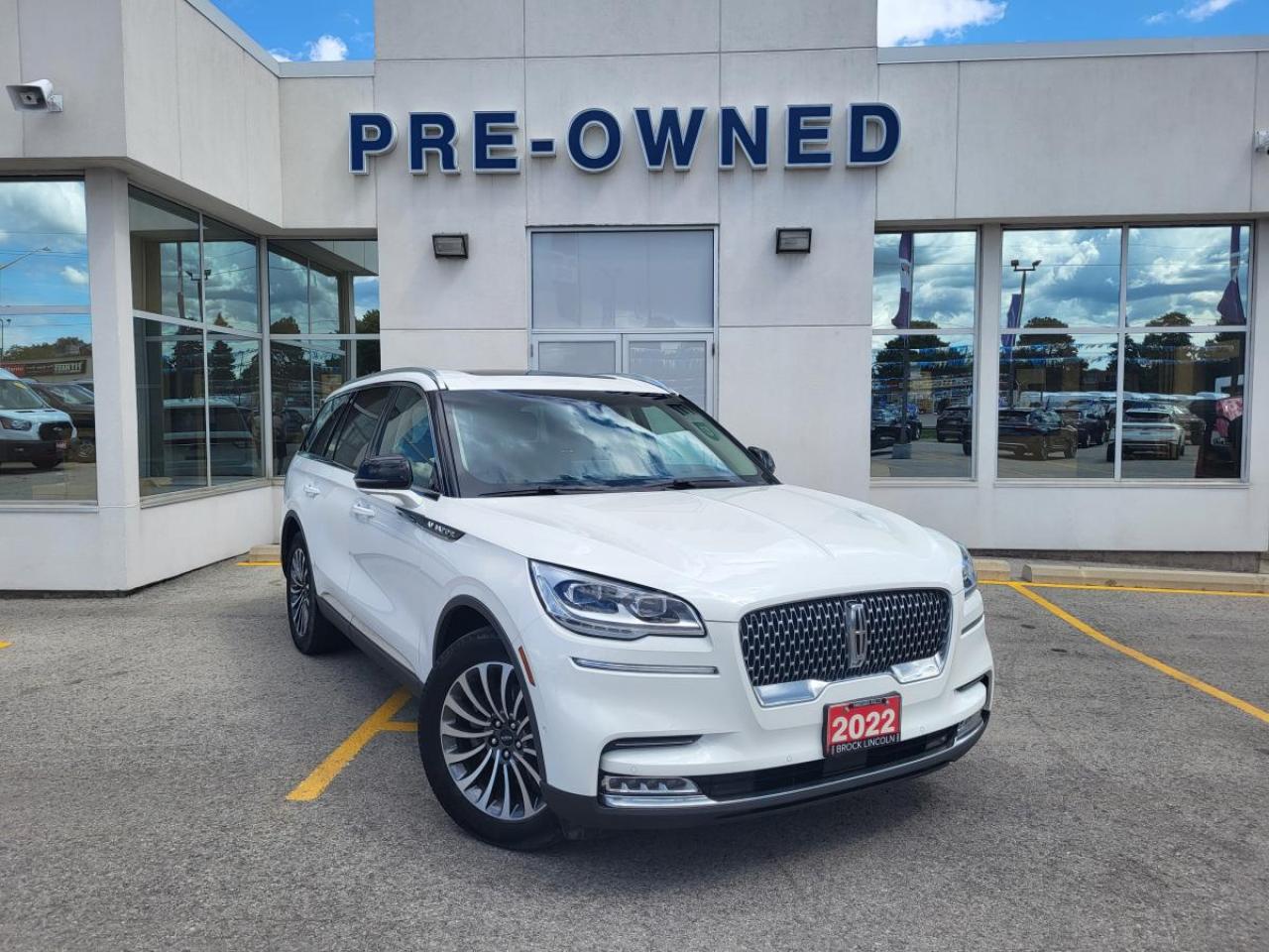 2022 Lincoln Aviator Reserve AWD Photo2