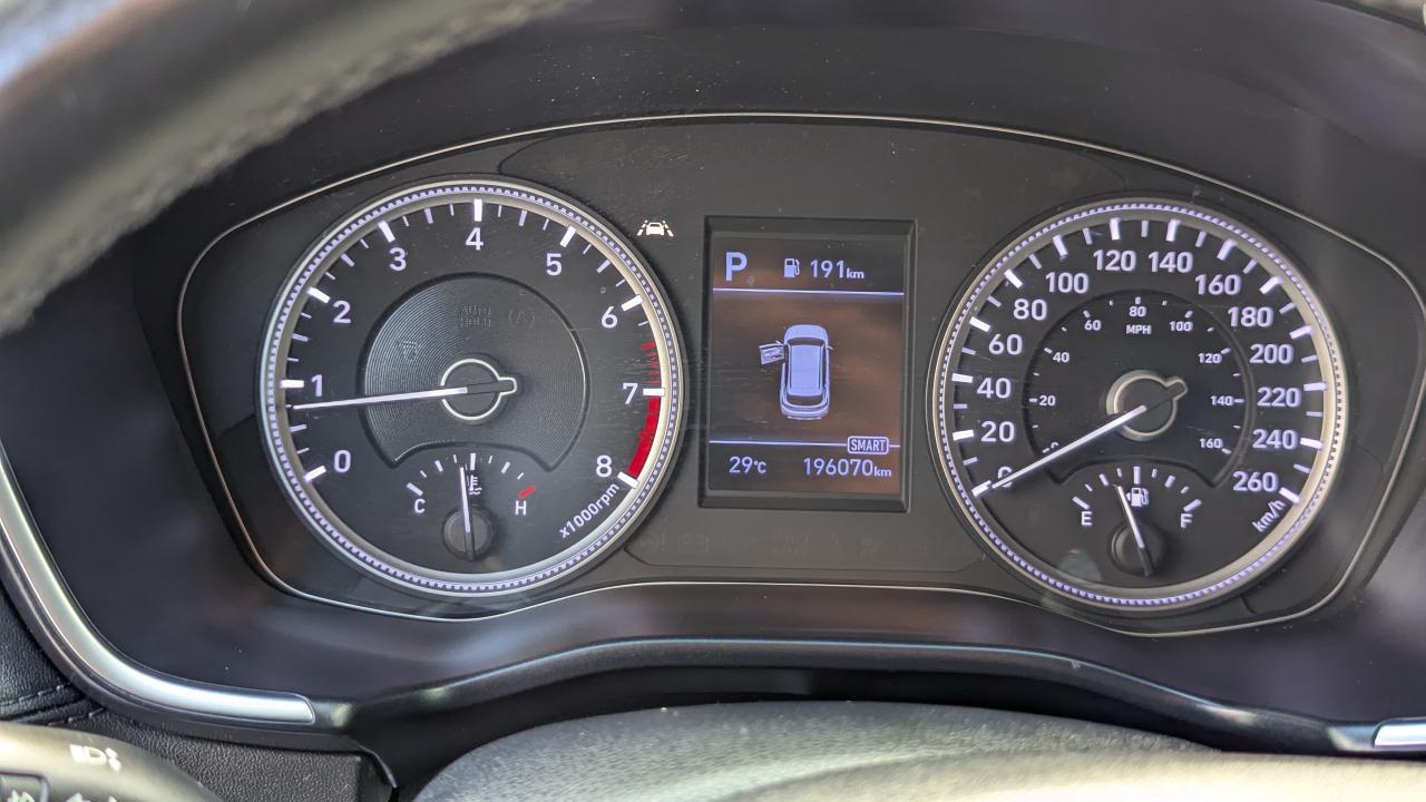 2019 Hyundai Santa Fe 2.4L Preferred AWD - Photo #10