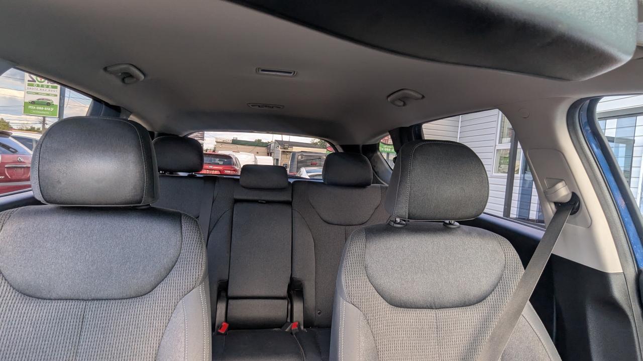 2019 Hyundai Santa Fe 2.4L Preferred AWD - Photo #17