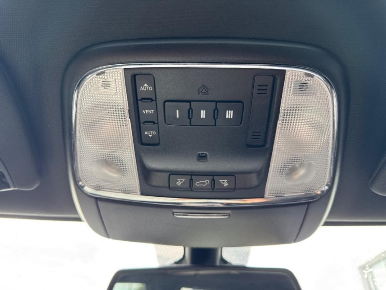 2014 Jeep Grand Cherokee Limited  - Leather Seats Photo