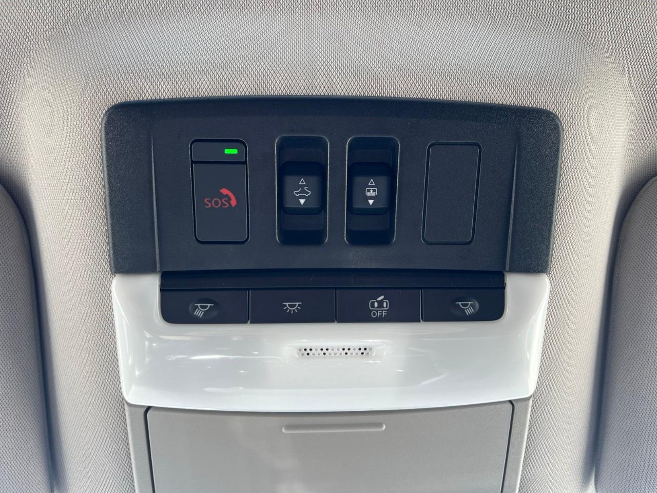 2023 Nissan Pathfinder Platinum 4WD Photo