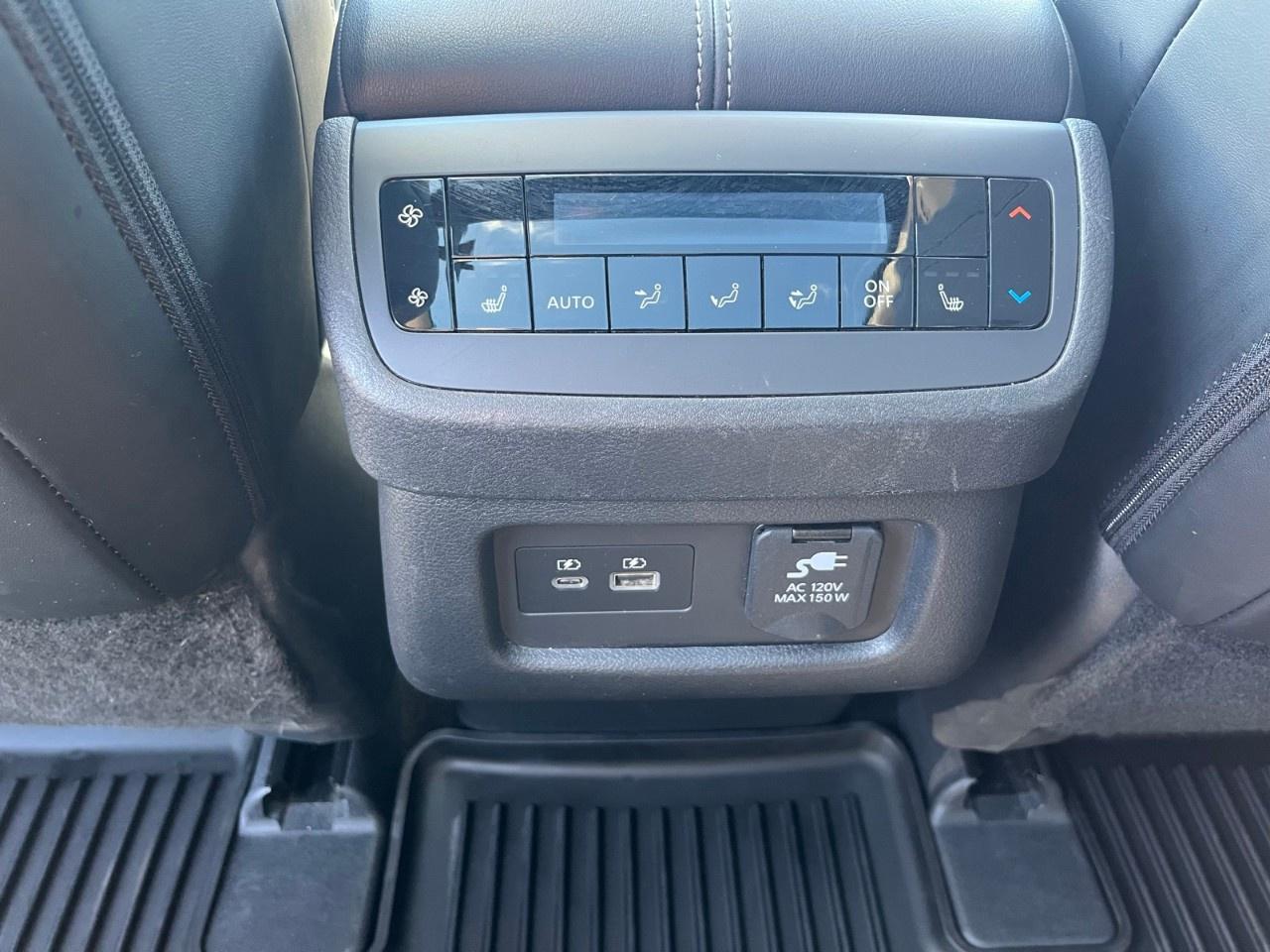 2023 Nissan Pathfinder Platinum 4WD Photo