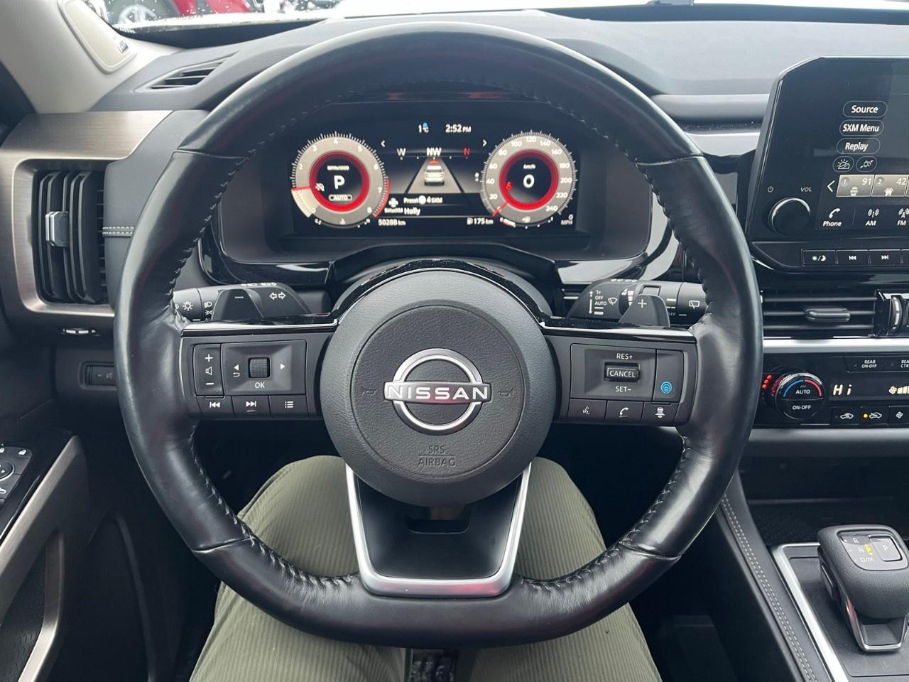 2023 Nissan Pathfinder Platinum 4WD Photo