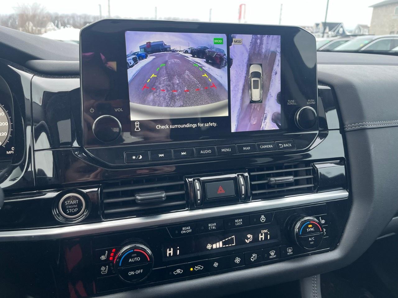 2023 Nissan Pathfinder Platinum 4WD Photo