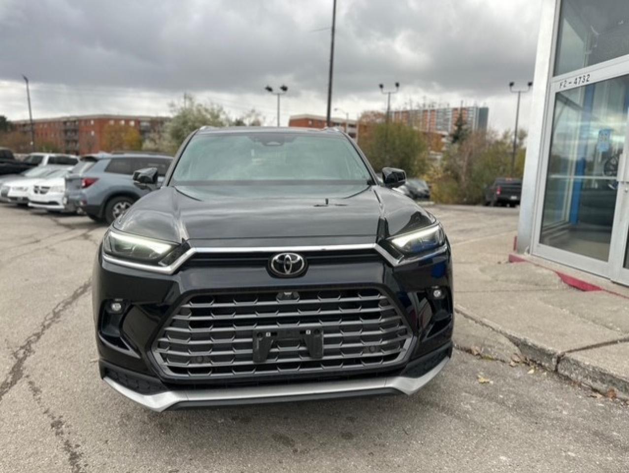 2024 Toyota Grand Highlander Hybrid MAX Platinum Photo