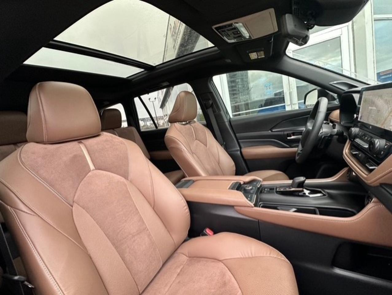 2024 Toyota Grand Highlander Hybrid MAX Platinum Photo