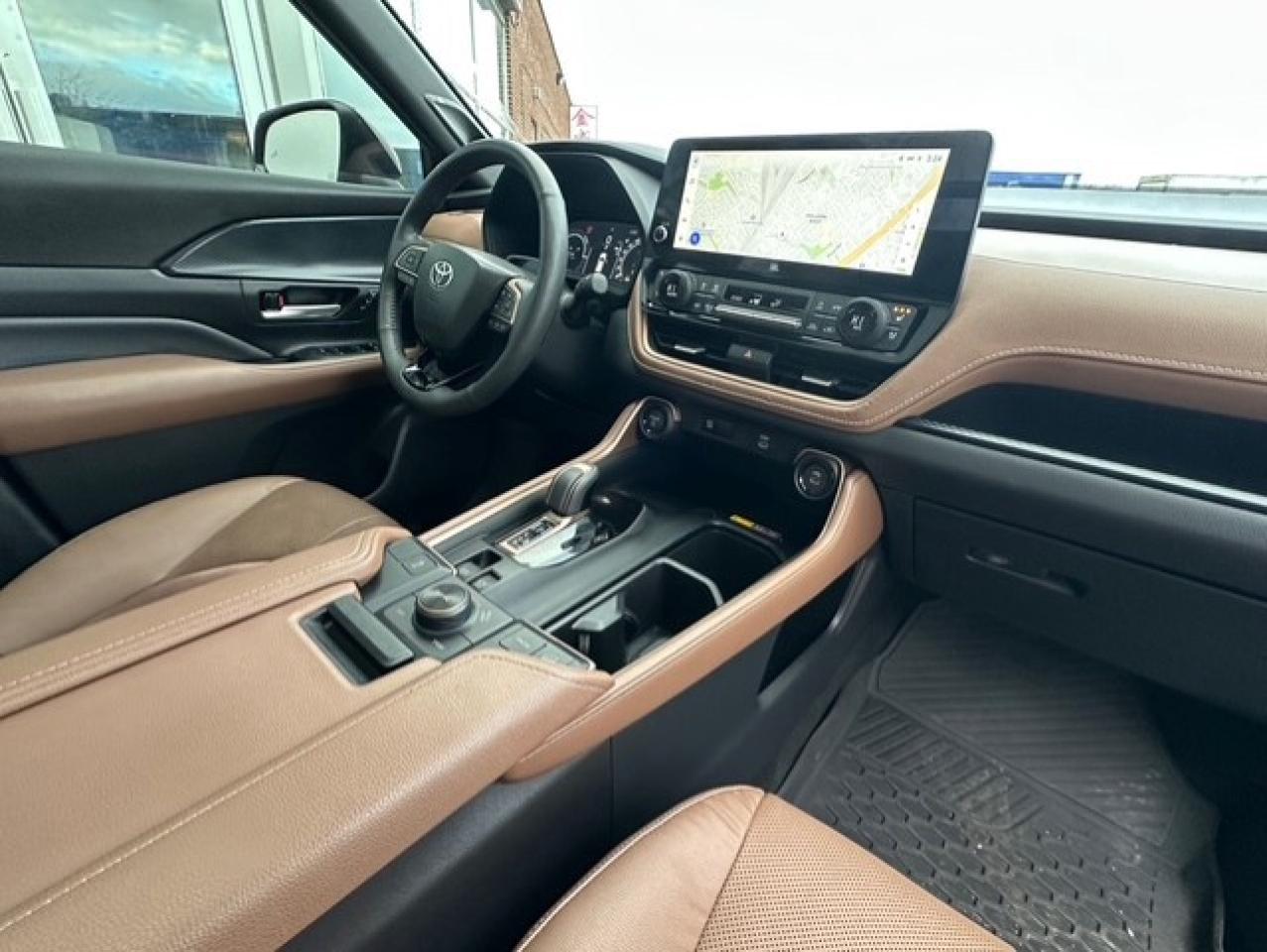 2024 Toyota Grand Highlander Hybrid MAX Platinum Photo