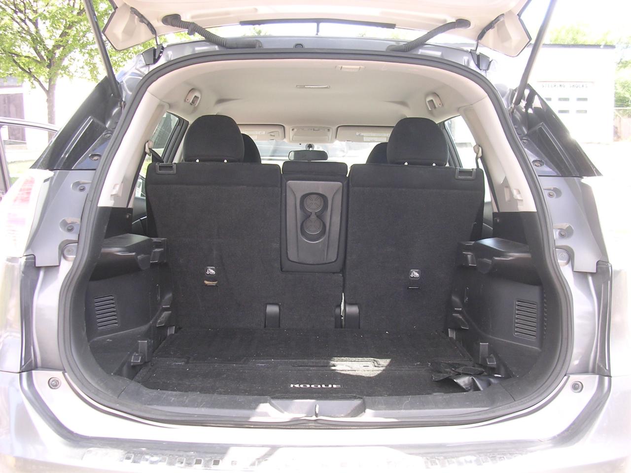 2015 Nissan Rogue S - Photo #8
