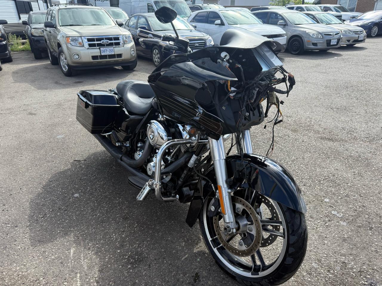 2011 Harley-Davidson FLTRU Road Glide Ultra 103CI, 6 SPD,DAMAGED, NO KEYS, CLEAN TITLE, AS IS - Photo #7