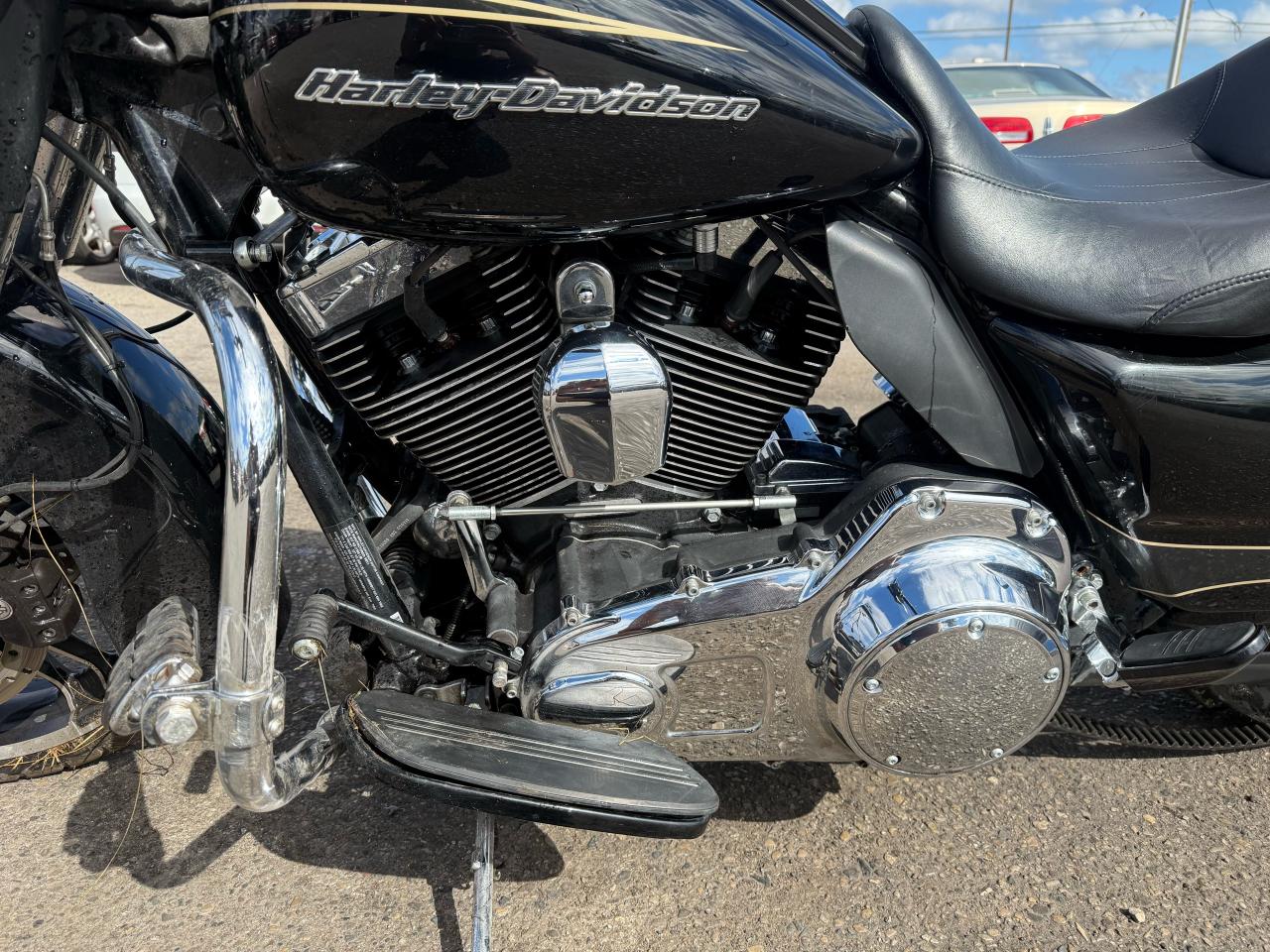 2011 Harley-Davidson FLTRU Road Glide Ultra 103CI, 6 SPD,DAMAGED, NO KEYS, CLEAN TITLE, AS IS - Photo #10