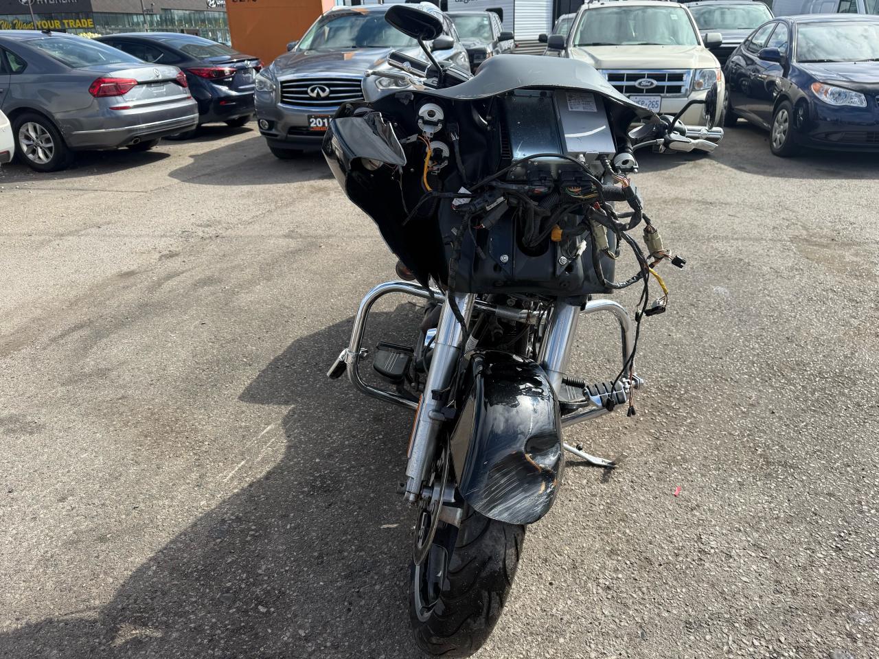 2011 Harley-Davidson FLTRU Road Glide Ultra 103CI, 6 SPD,DAMAGED, NO KEYS, CLEAN TITLE, AS IS - Photo #8