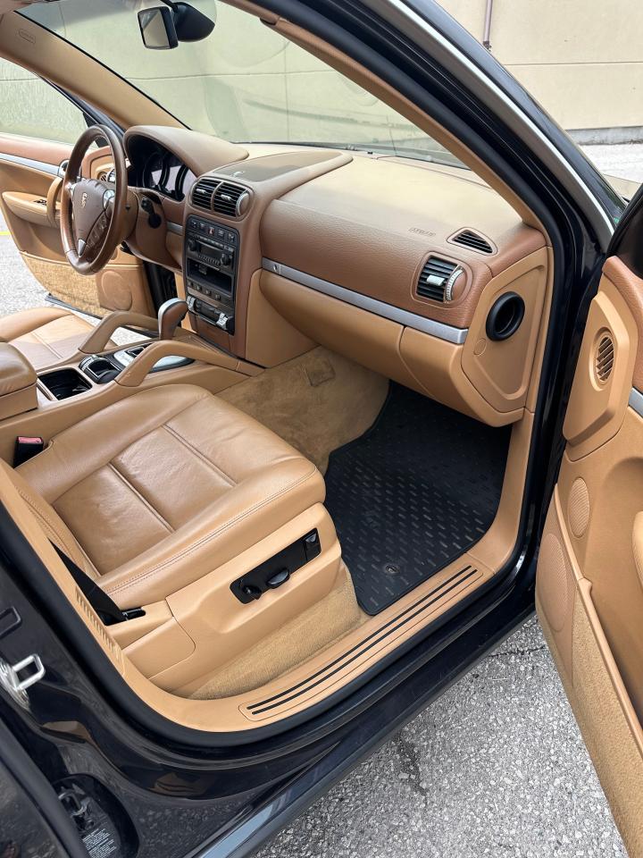 2006 Porsche Cayenne  - Photo #16