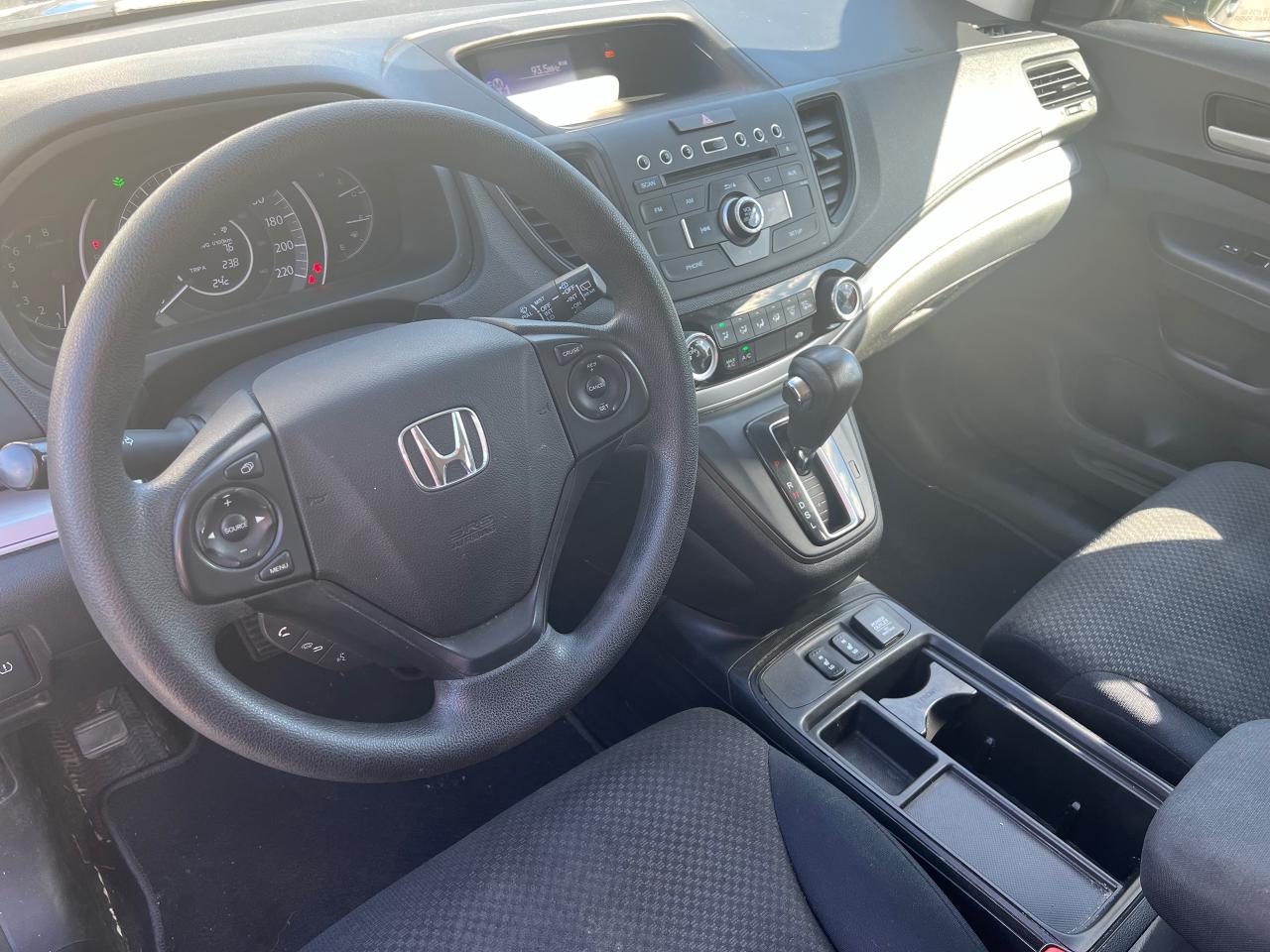 2015 Honda CR-V LX - Photo #6