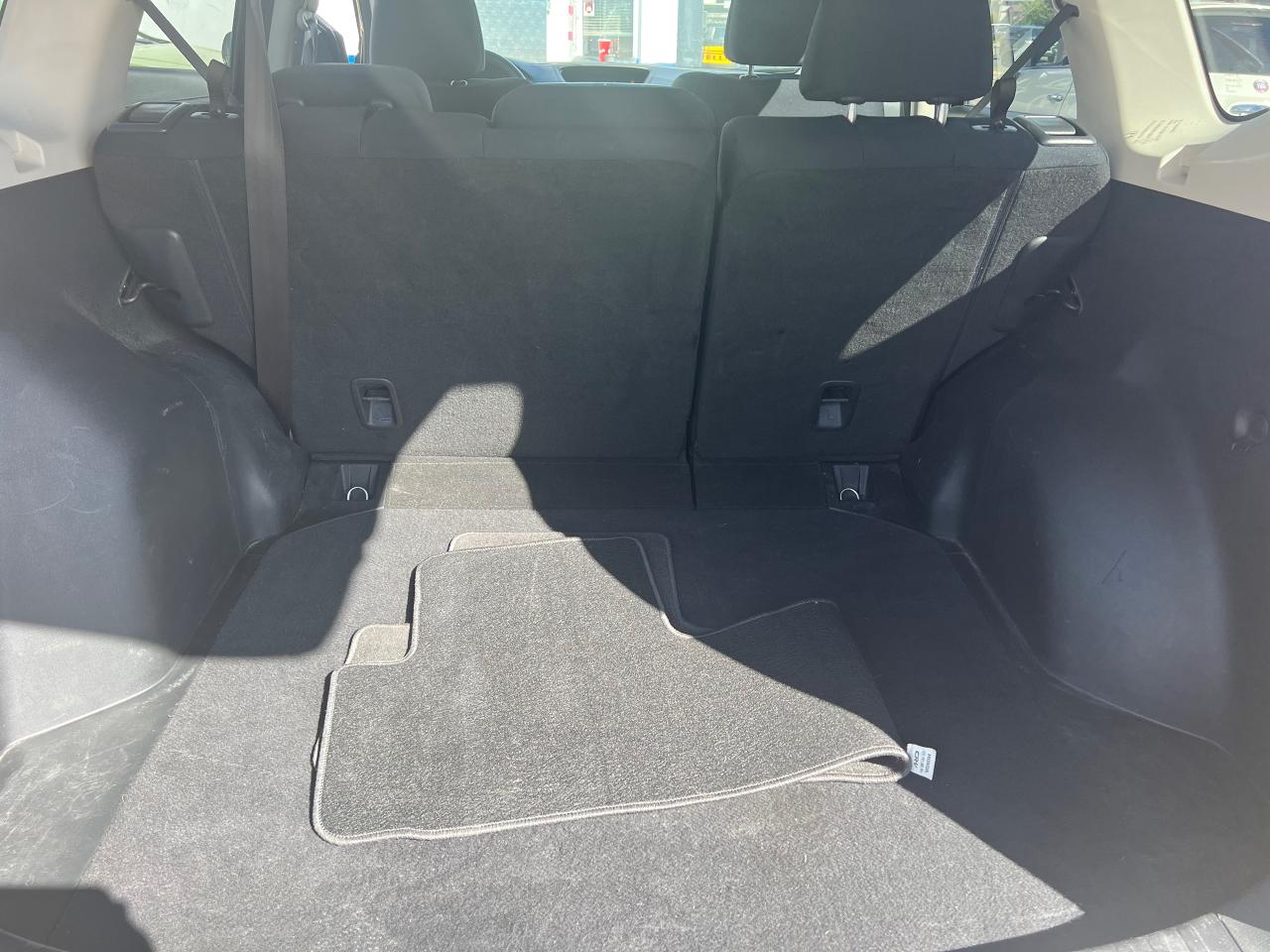 2015 Honda CR-V LX - Photo #5