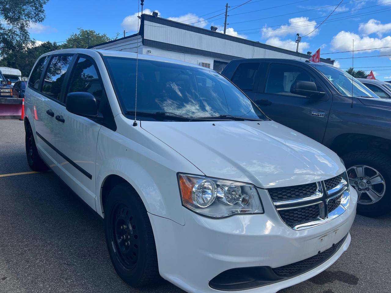 2016 Dodge Grand Caravan CANADA VALUE PACKAGE Photo3