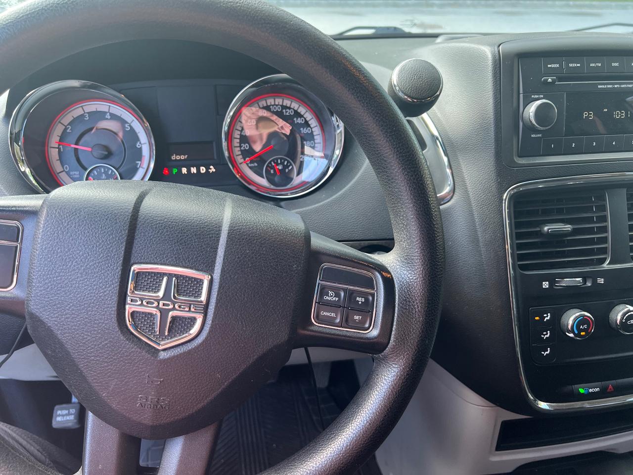 2016 Dodge Grand Caravan CANADA VALUE PACKAGE - Photo #6