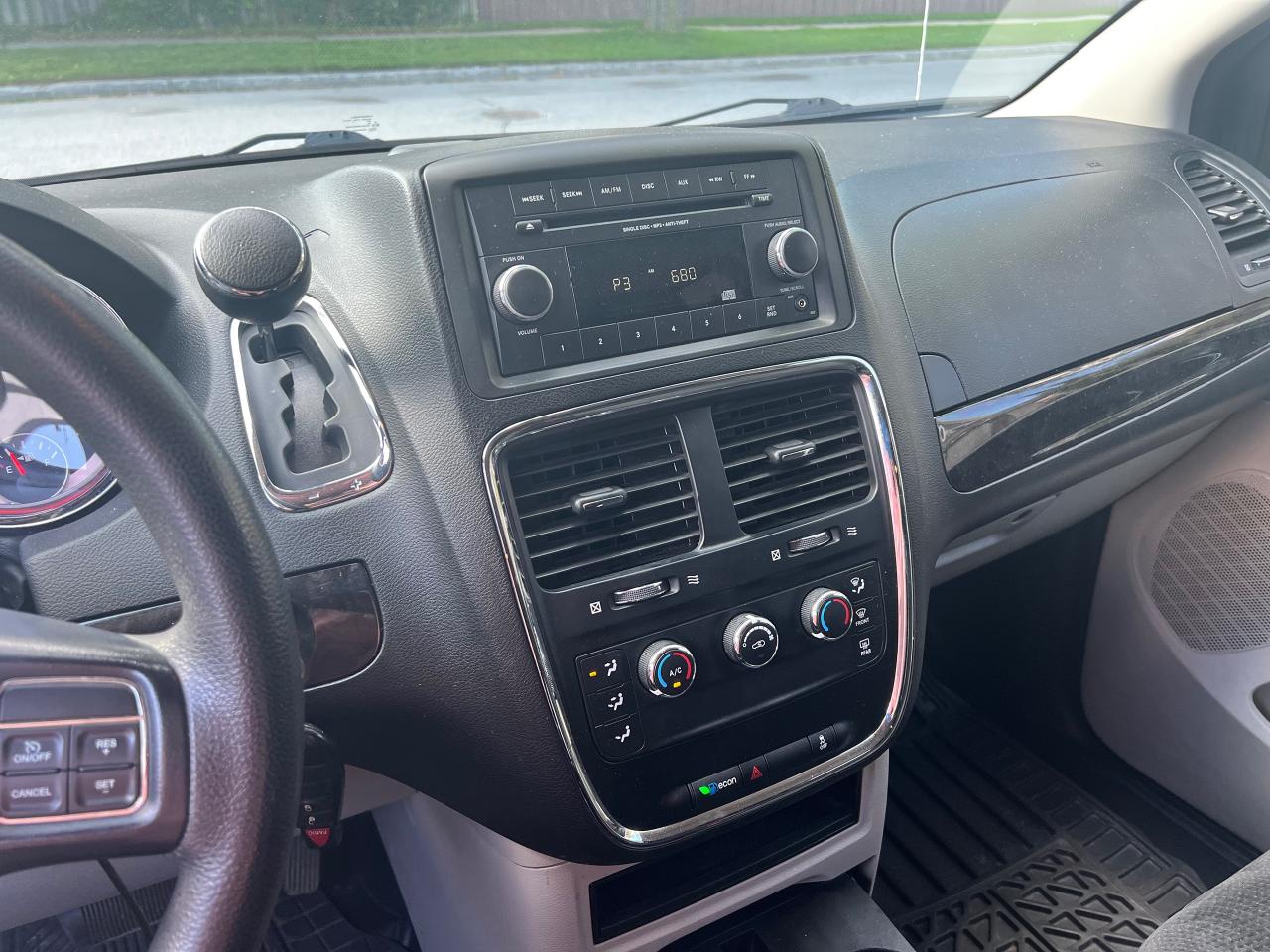2016 Dodge Grand Caravan CANADA VALUE PACKAGE - Photo #7