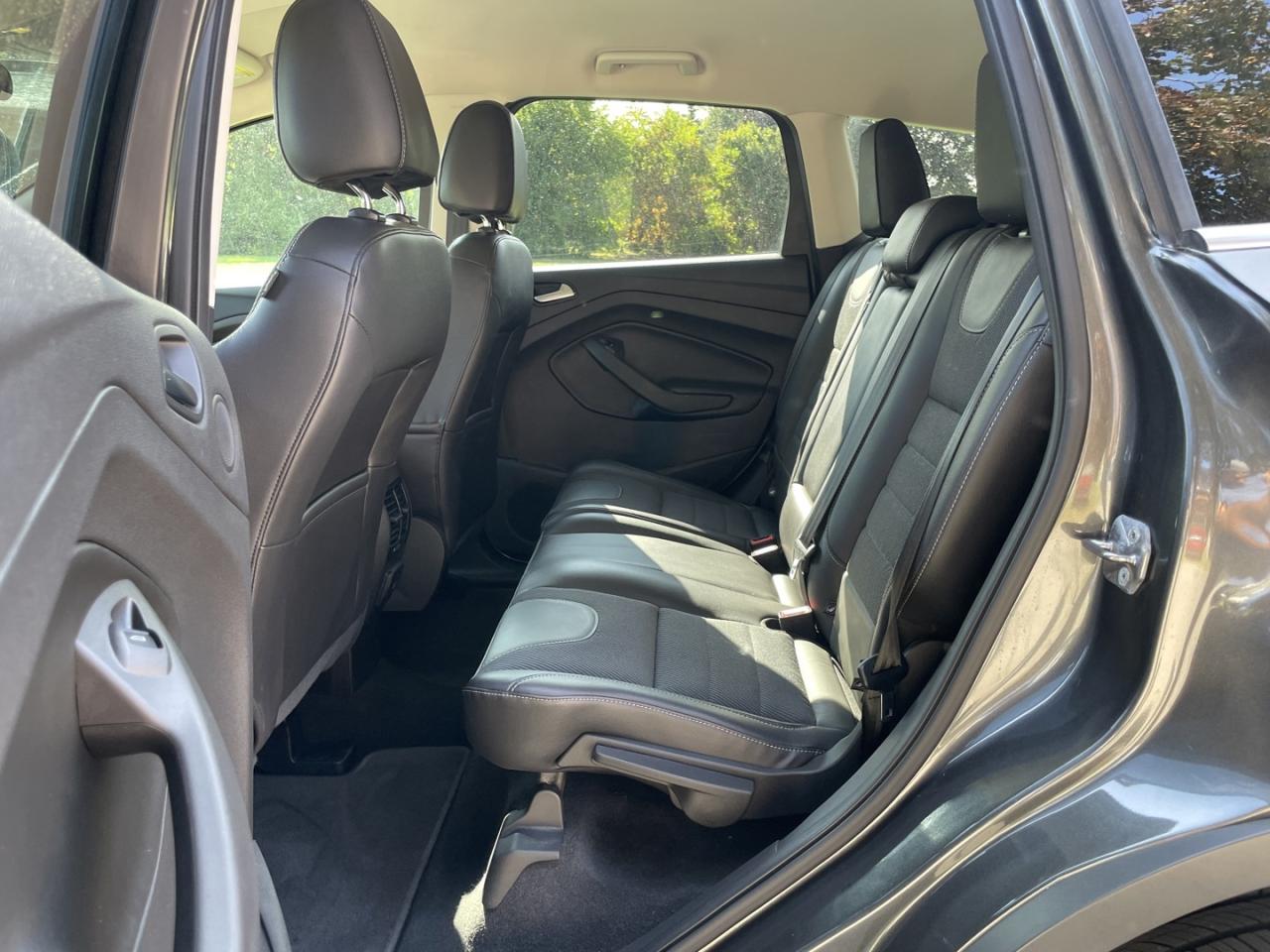 2016 Ford Escape SE 4WD *Leather /  Chrome Package - Photo #10