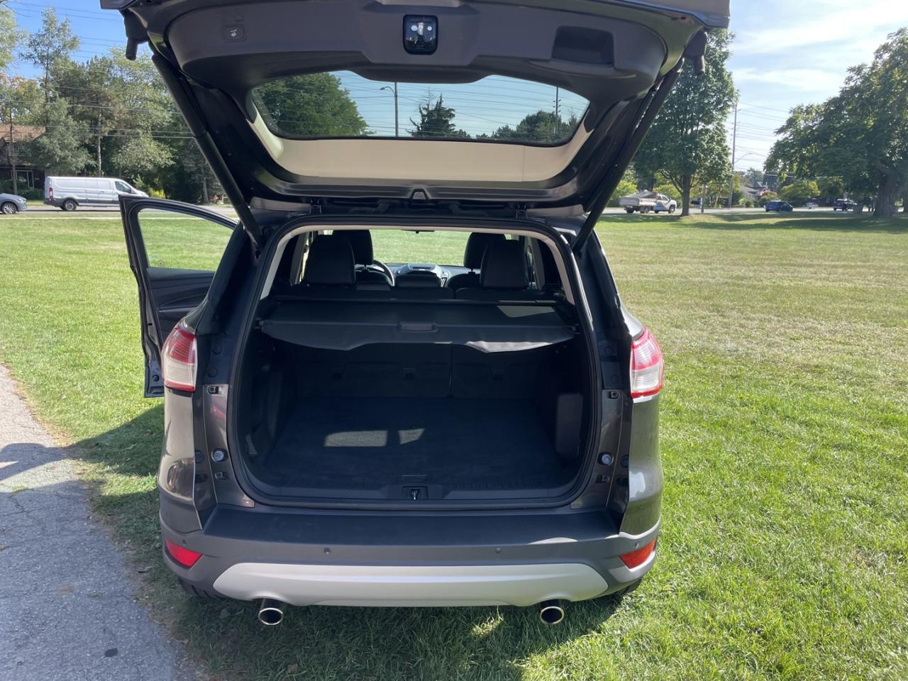 2016 Ford Escape SE 4WD *Leather /  Chrome Package - Photo #16