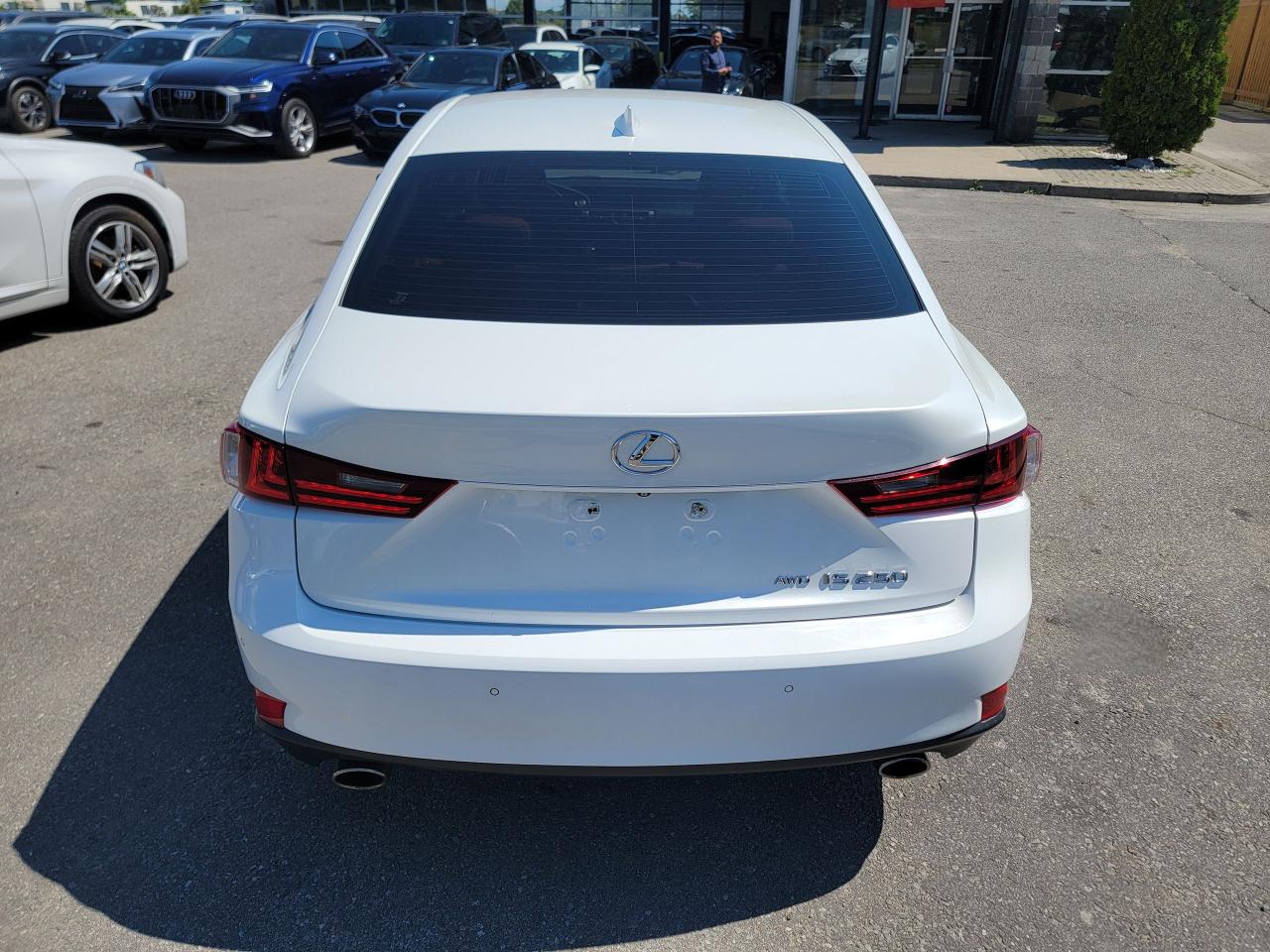 2015 Lexus IS 250 NAVI | AWD | CLEAN - Photo #7