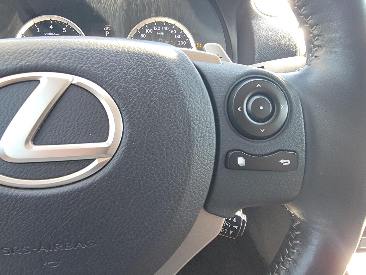 2015 Lexus IS 250 NAVI | AWD | CLEAN - Photo #22