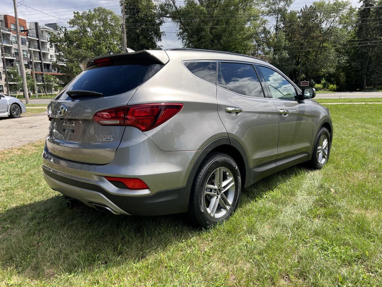 2018 Hyundai Santa Fe Sport 2.4L Luxury AWD *Leather / Sunroof / Nav Photo4