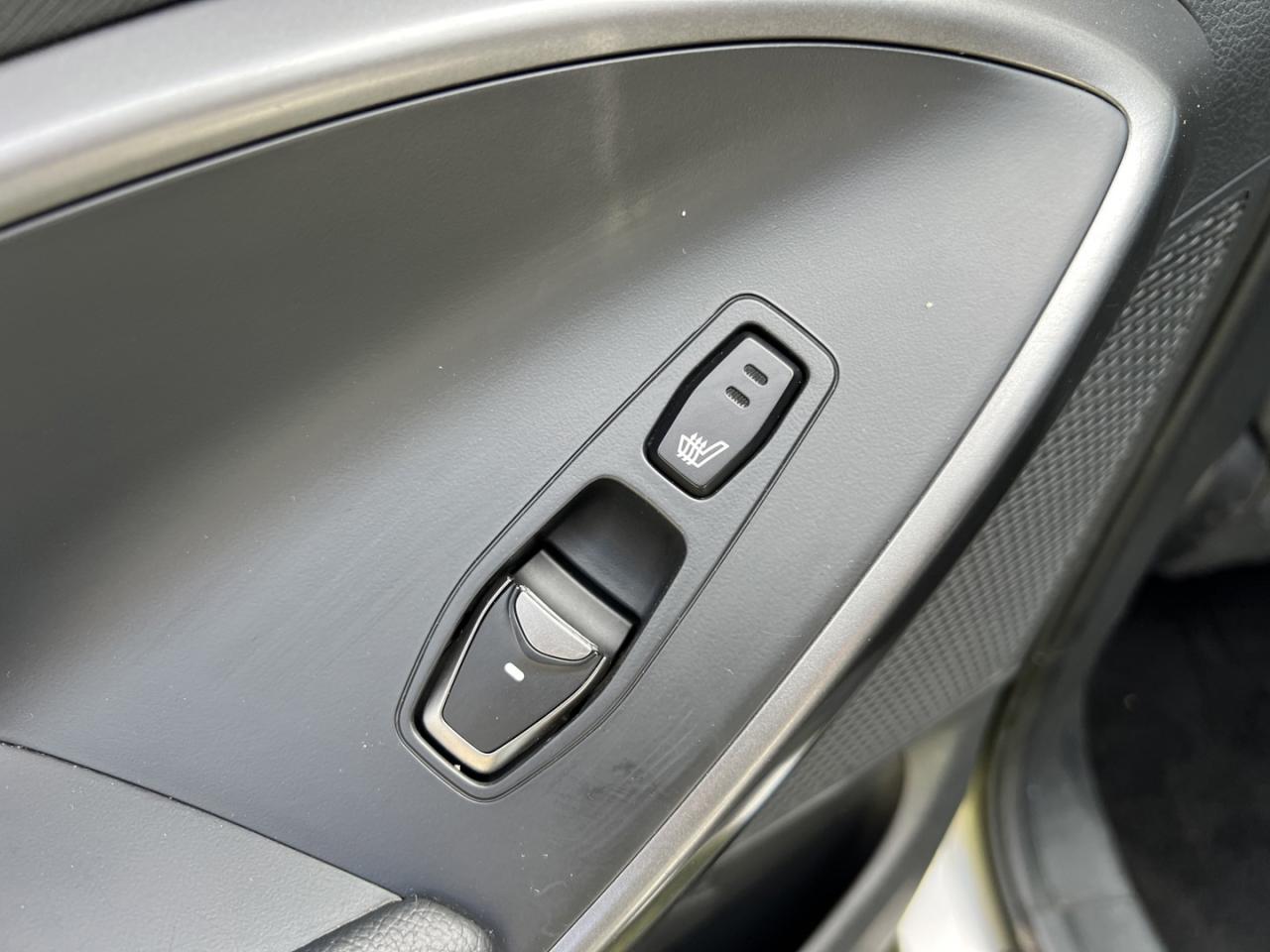 2018 Hyundai Santa Fe Sport 2.4 Premium AWD - Photo #17