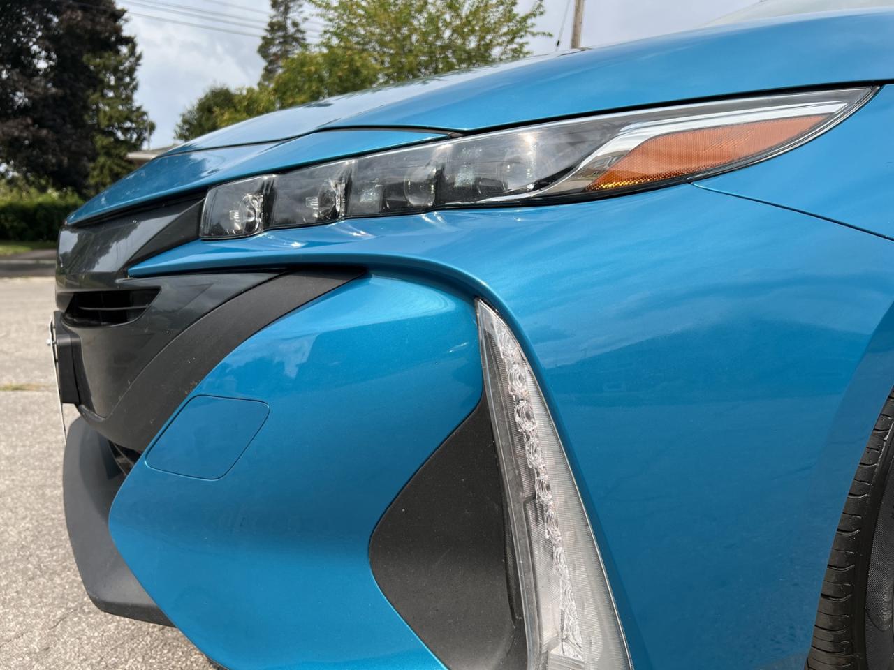 2021 Toyota Prius PRIME - Photo #6