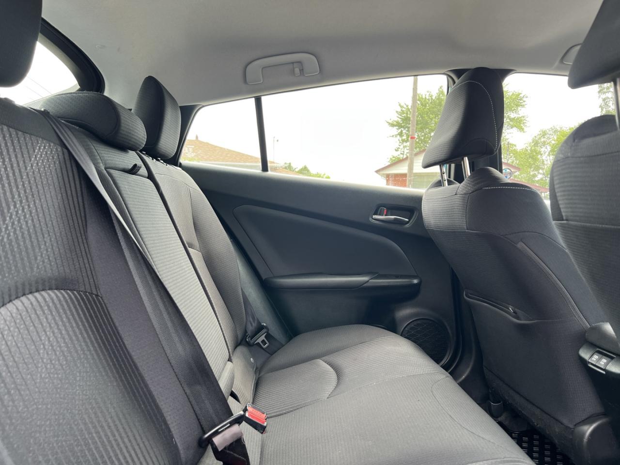 2021 Toyota Prius PRIME - Photo #11