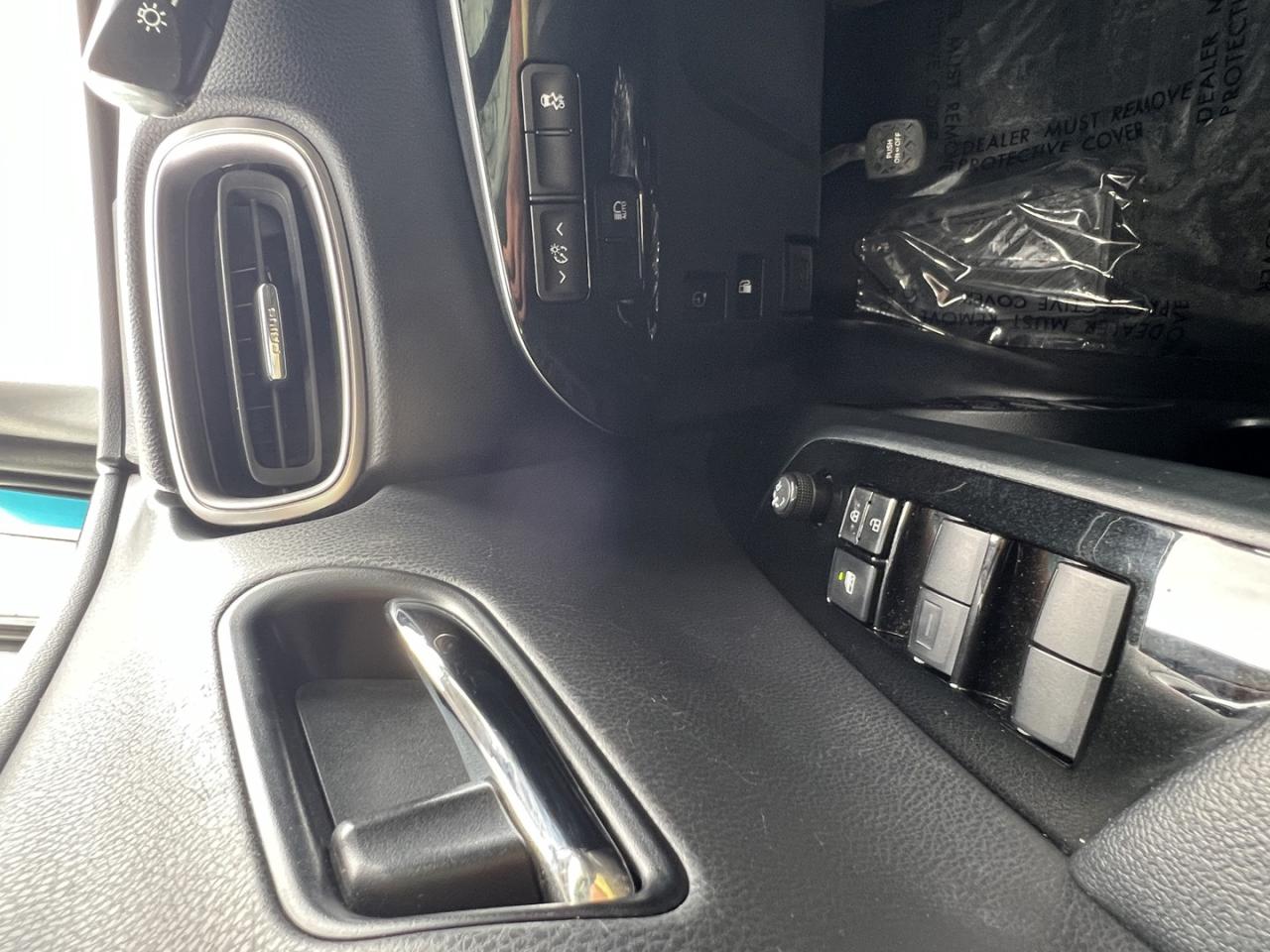 2021 Toyota Prius PRIME - Photo #22