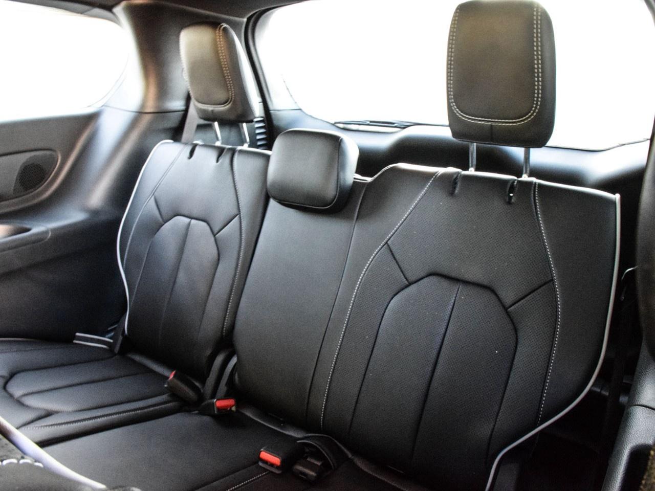 2026 Chrysler Pacifica Limited FWD Photo