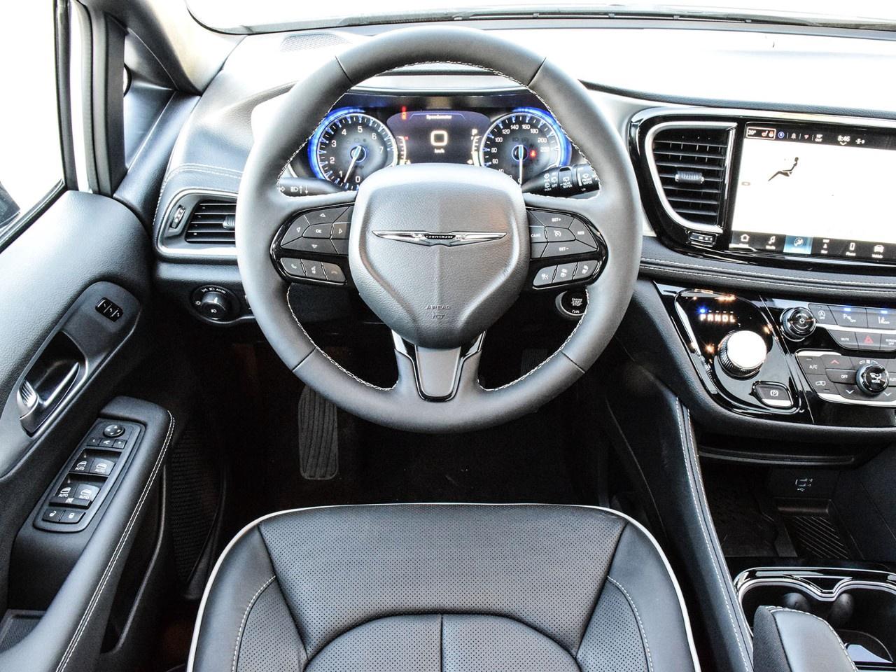 2026 Chrysler Pacifica Limited FWD Photo