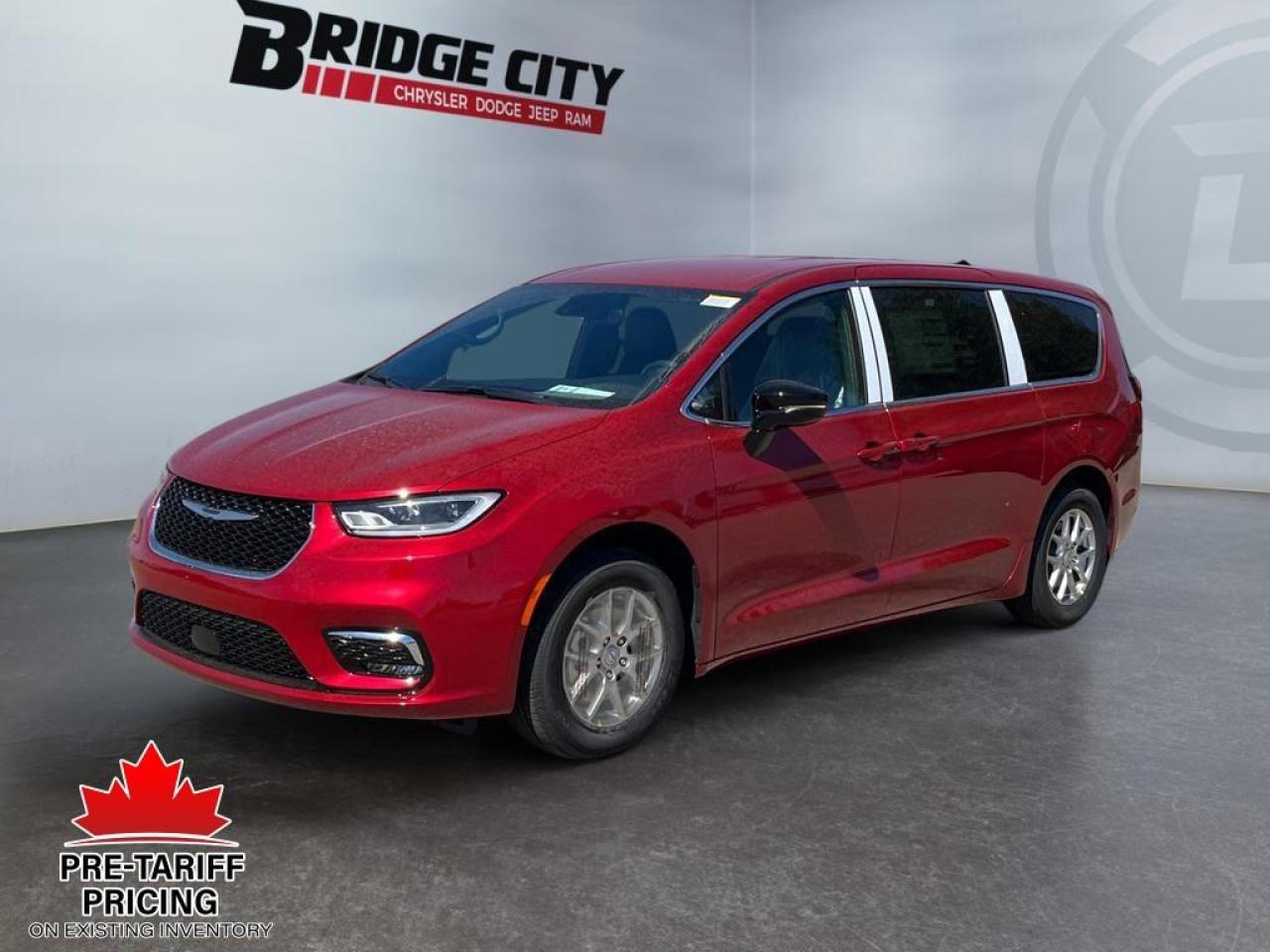 New 2026 Chrysler Pacifica Select for sale in Lethbridge, AB