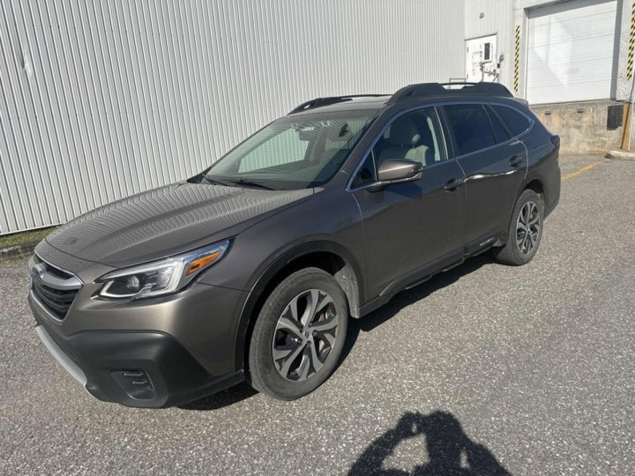Used 2022 Subaru Outback Limited XT AWD | Leather | Navi | Sunroof | Heated Seats + Steering | Cruise | and More ! for sale in Guelph, ON