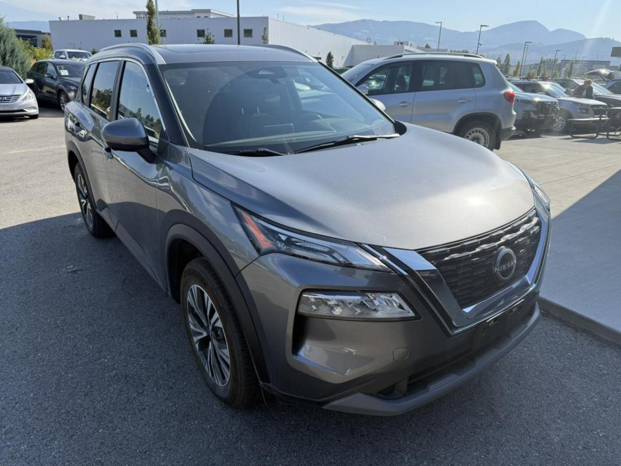 Used 2023 Nissan Rogue SV MOONROOF for sale in Kelowna, BC