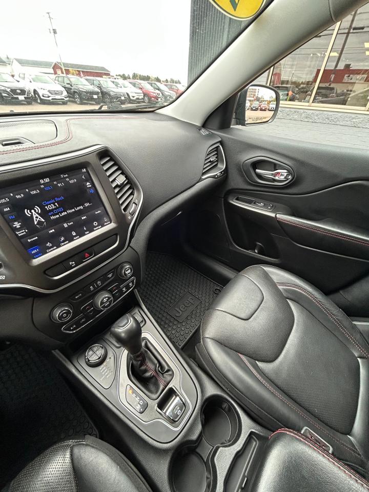 2020 Jeep Cherokee Trailhawk Elite - Photo #10