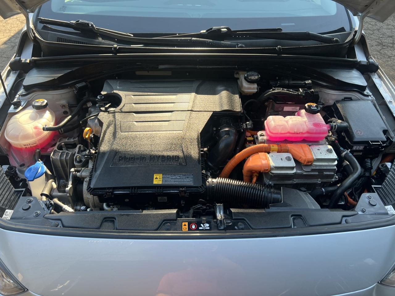 2021 Hyundai IONIQ Plug-In Hybrid Ultimate Hatchback - Photo #8