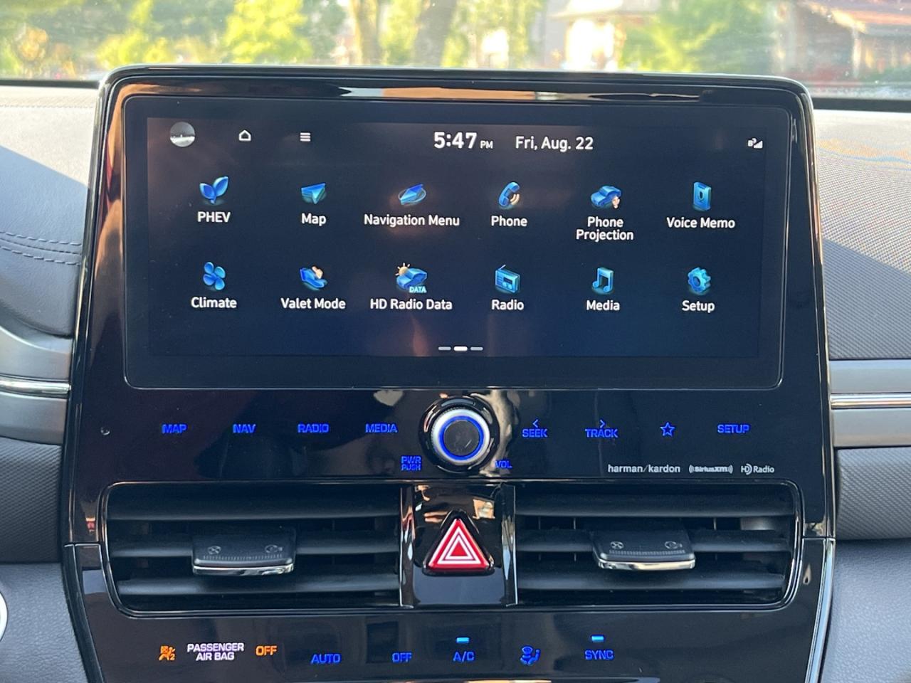 2021 Hyundai IONIQ Plug-In Hybrid Ultimate Hatchback - Photo #20