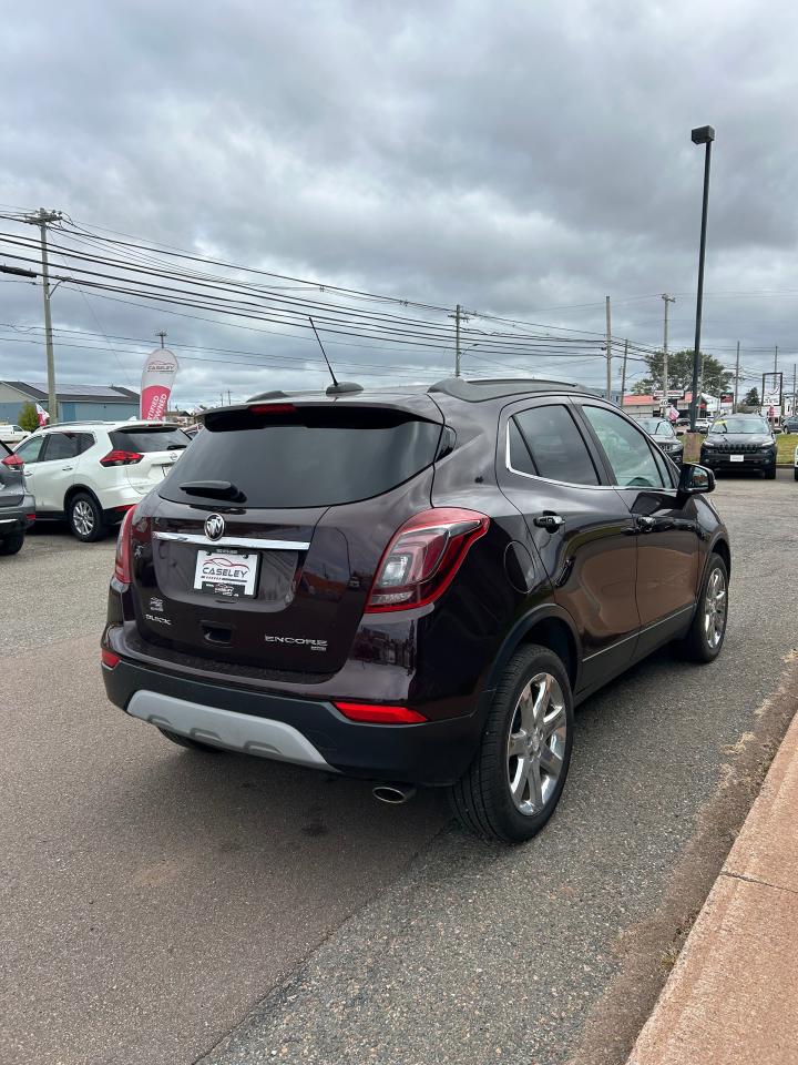 2018 Buick Encore Essence - Photo #4