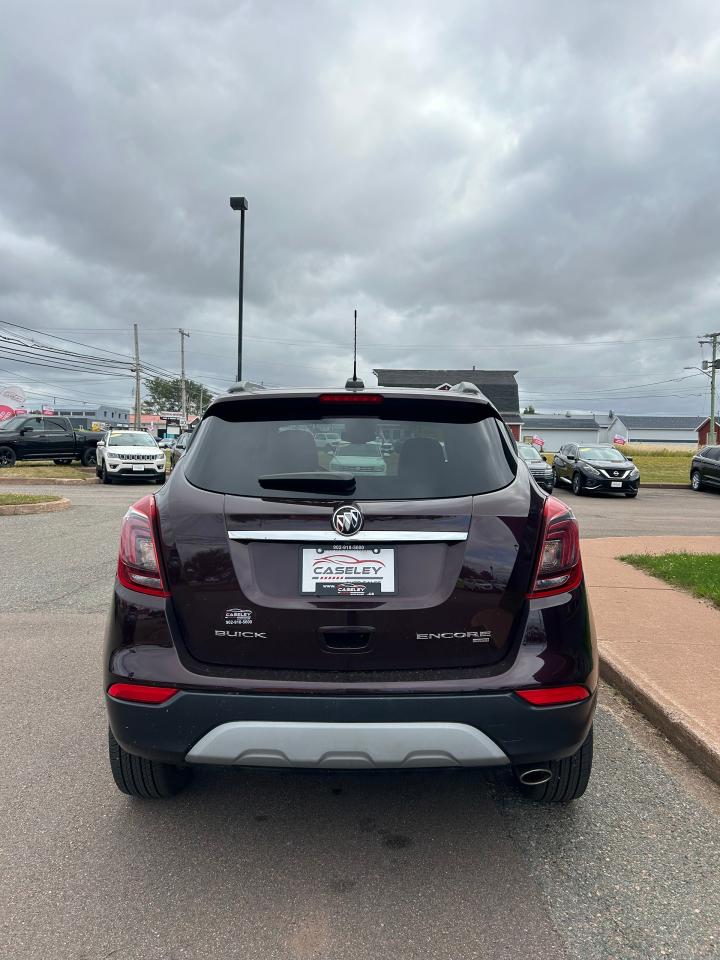 2018 Buick Encore Essence - Photo #5