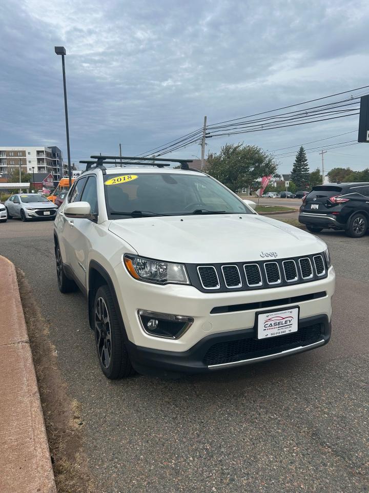 2018 Jeep Compass LIMITED Photo2