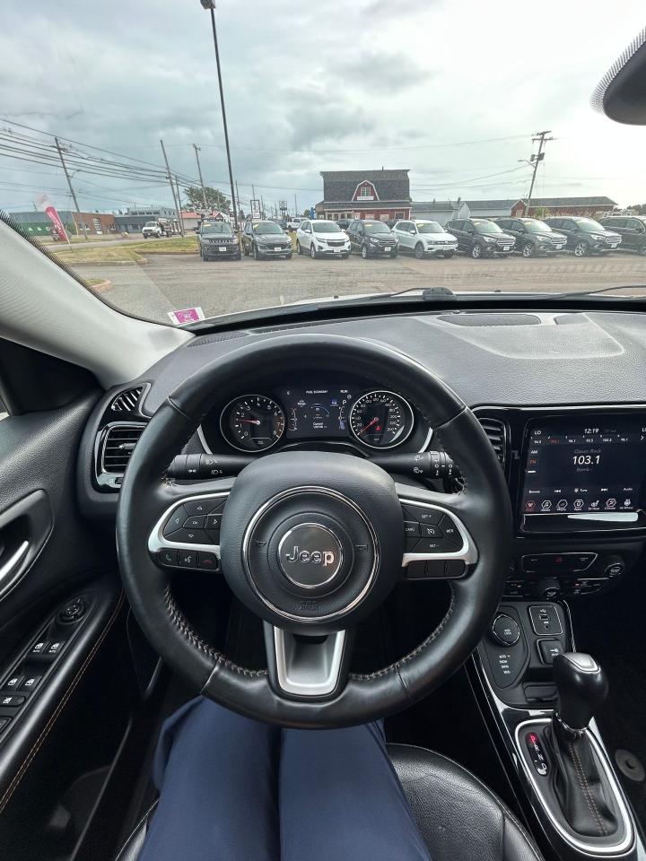 2018 Jeep Compass LIMITED - Photo #9